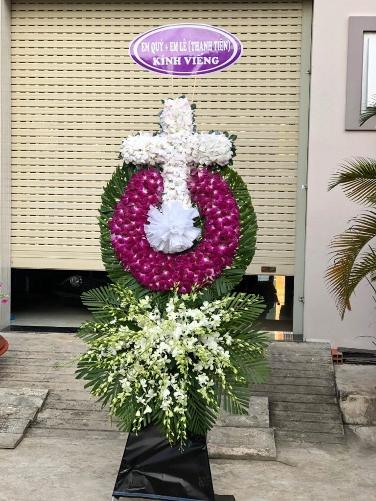 Vòng hoa tang lễ đạo chúa 2000k