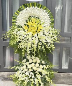 HCB 125 Vòng Hoa Lan Trắng Ly Vàng